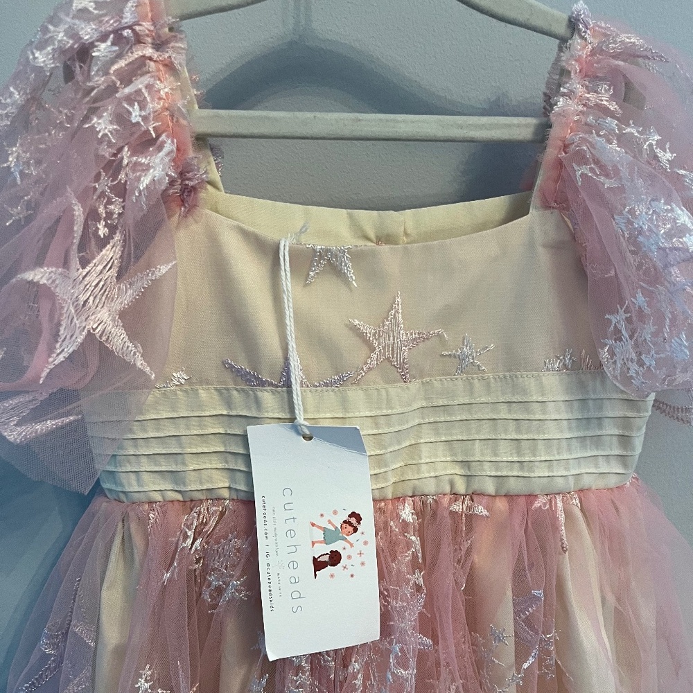 Cute heads star dress